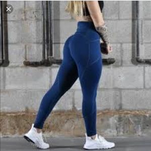 Til You Collapse heart booty leggings